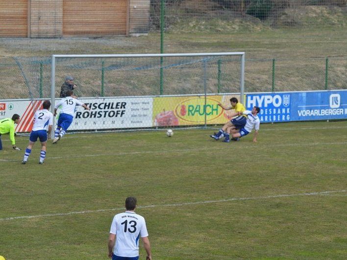 Der FCS 1b trifft gegen Nüziders acht Mal ins Schwarze Der FCS 1b trifft gegen Nüziders acht Mal ins Schwarze