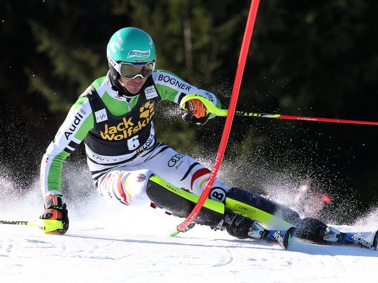 Neureuther übernimmt Führung im Slalom-Weltcup Neureuther übernimmt Führung im Slalom-Weltcup