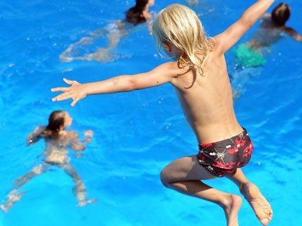 2014 erhöhen die städtischen Bäder in Wien die Eintrittspreise. 2014 erhöhen die städtischen Bäder in Wien die Eintrittspreise.