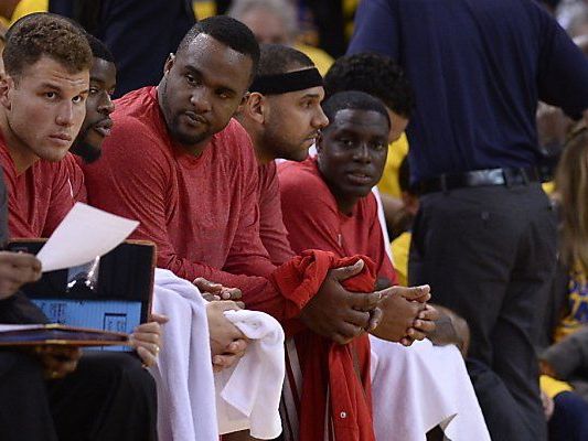 Die Clippers trugen ihre Aufwärmleiberl verkehrt Die Clippers trugen ihre Aufwärmleiberl verkehrt