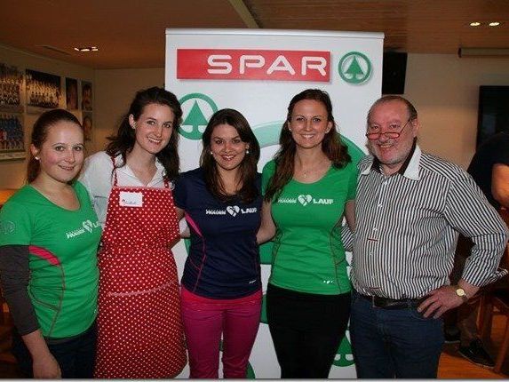 Riesenkompliment an Frauenlauf-Sponsor Spar: Die Kochshow für acht Ladies war vom Allerfeinsten. Riesenkompliment an Frauenlauf-Sponsor Spar: Die Kochshow für acht Ladies war vom Allerfeinsten.