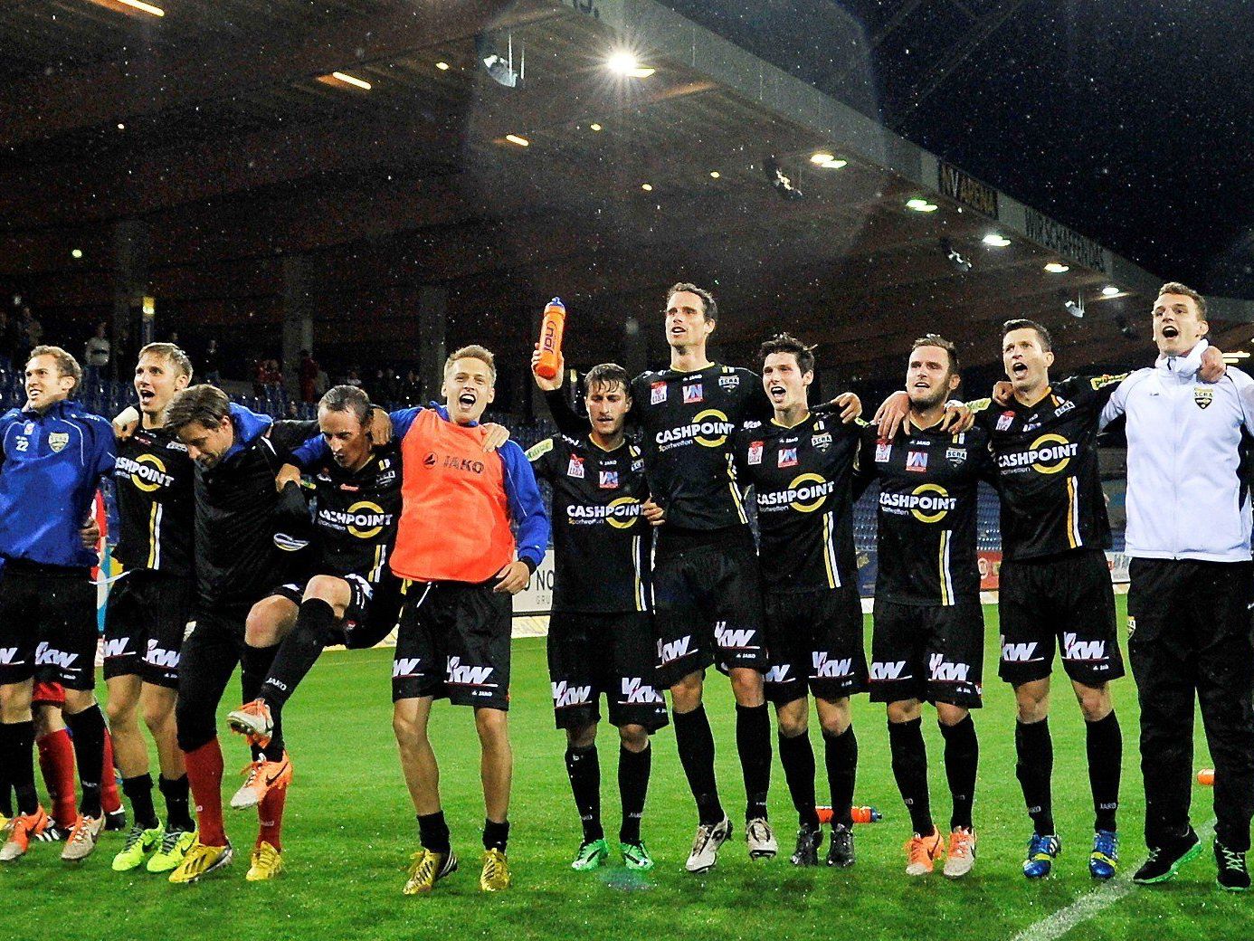 SCR Altach rückt dem Meistertitel immer näher. SCR Altach rückt dem Meistertitel immer näher.