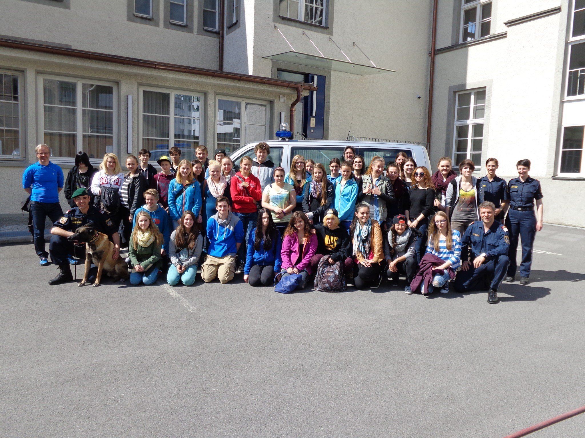 Die Schüler der PTS Montafon zu Gast bei der Polizei Bludenz. Die Schüler der PTS Montafon zu Gast bei der Polizei Bludenz.