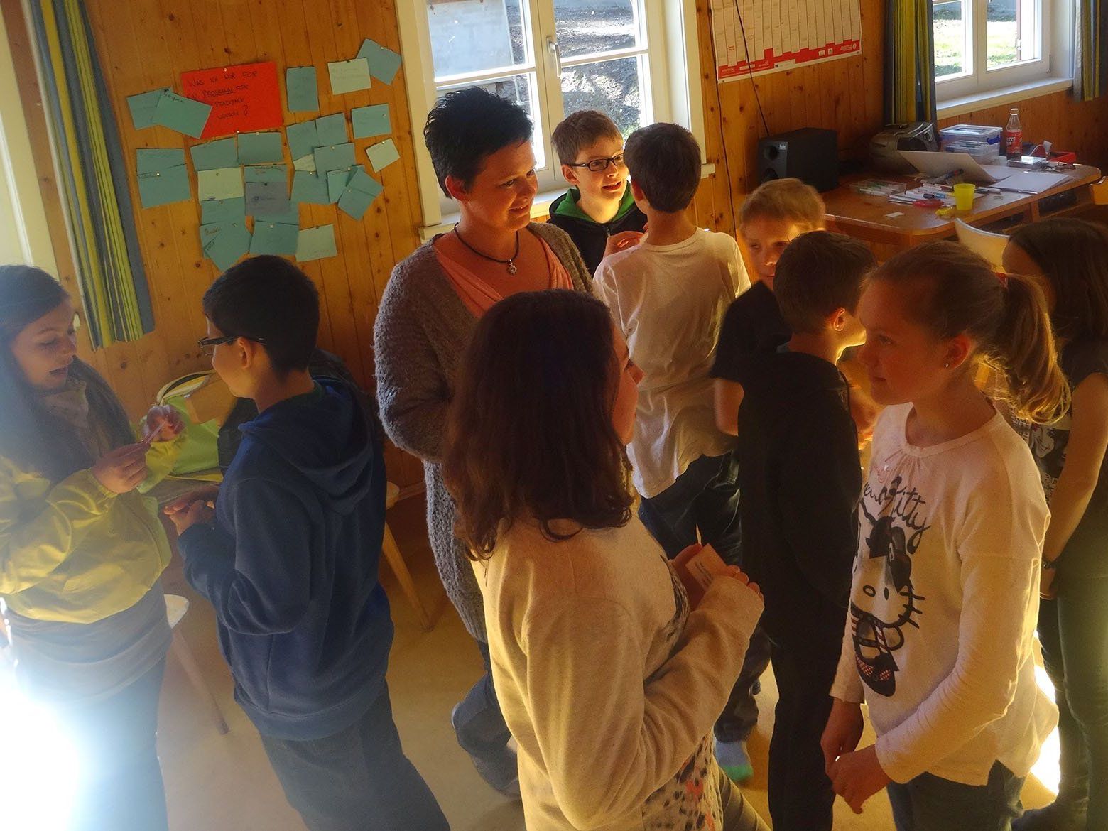 "Beim Workshop am vergangenen Freitag habe ich einiges über verschiedene Situationen in meinem Leben gelernt", erzählte ein Firmling begeistert. "Beim Workshop am vergangenen Freitag habe ich einiges über verschiedene Situationen in meinem Leben gelernt", erzählte ein Firmling begeistert.