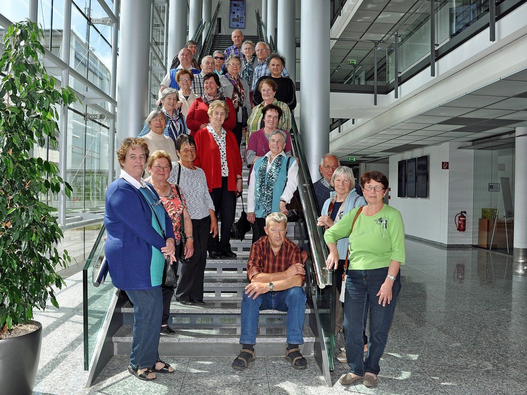 Der Seniorenbund Hohenweiler besuchte Russmedia in Schwarzach. Der Seniorenbund Hohenweiler besuchte Russmedia in Schwarzach.