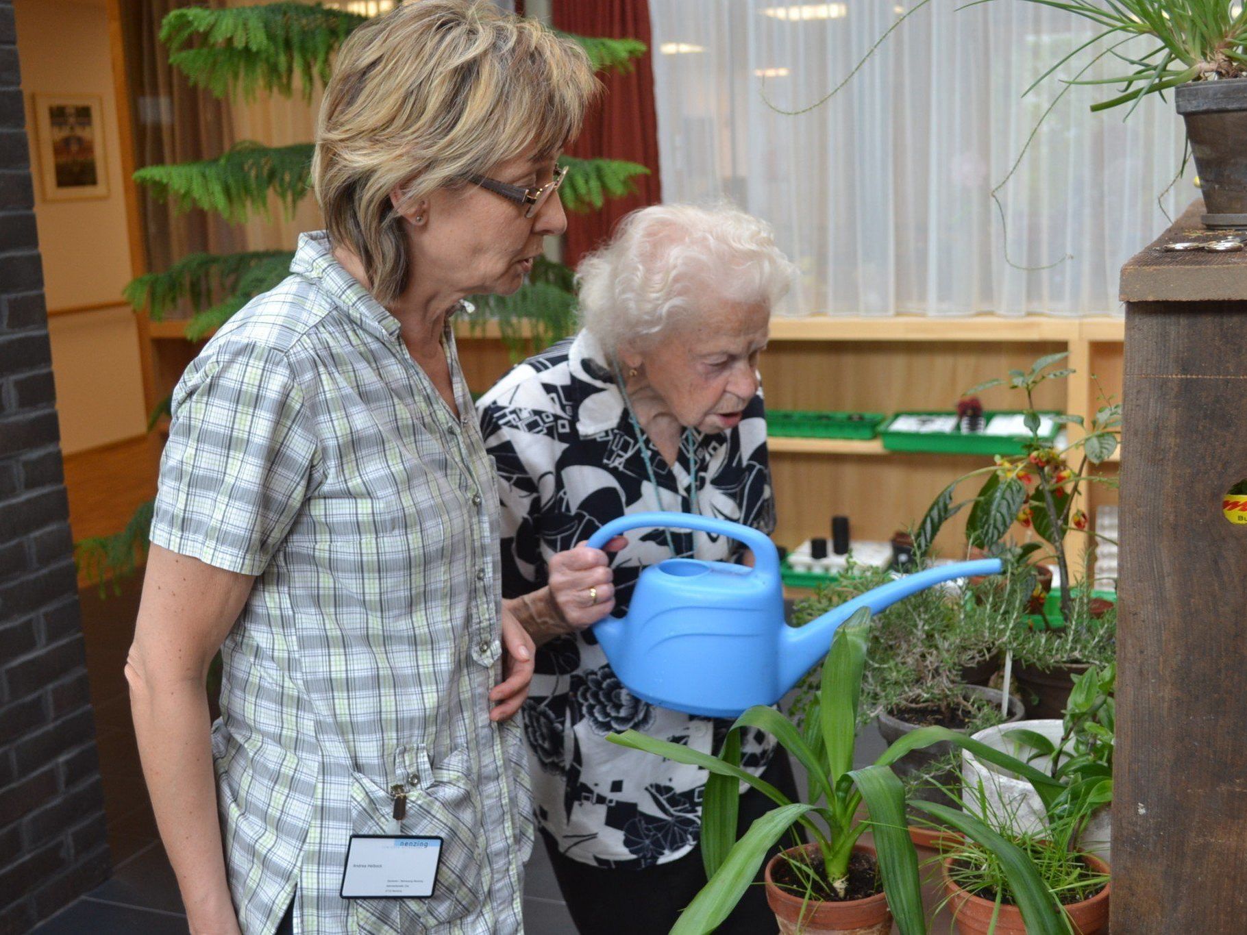 Nach dem Motto „Im Heim Daheim“ steht das Wohlfühlen der Bewohner im Vordergrund. Nach dem Motto „Im Heim Daheim“ steht das Wohlfühlen der Bewohner im Vordergrund.