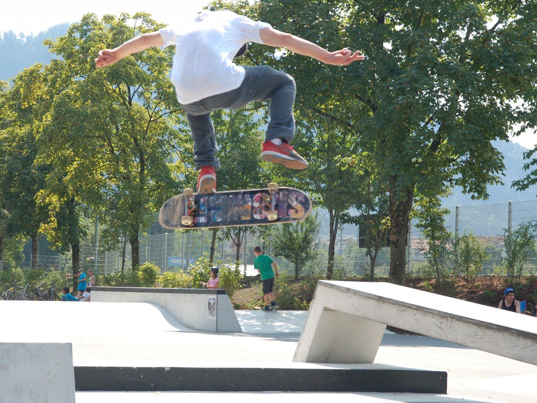 Im Skaterpark amKumma trifft sich die Jugend aus der Region Im Skaterpark amKumma trifft sich die Jugend aus der Region