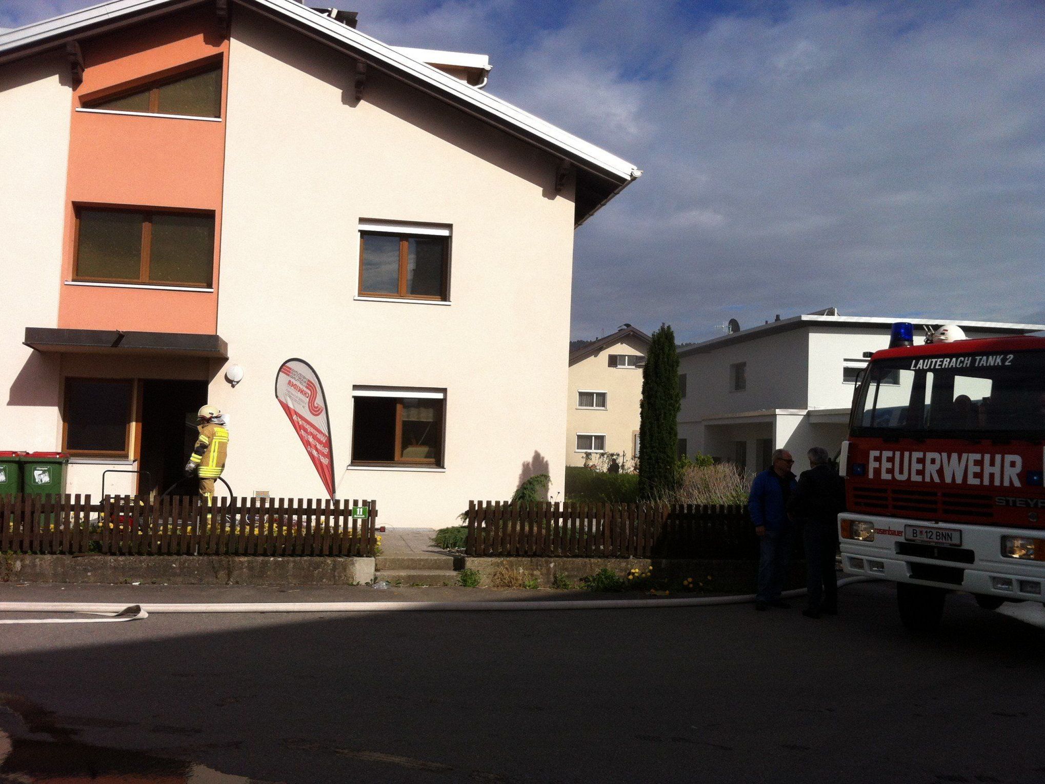 Lauterach: Brandausbruch in Keller.