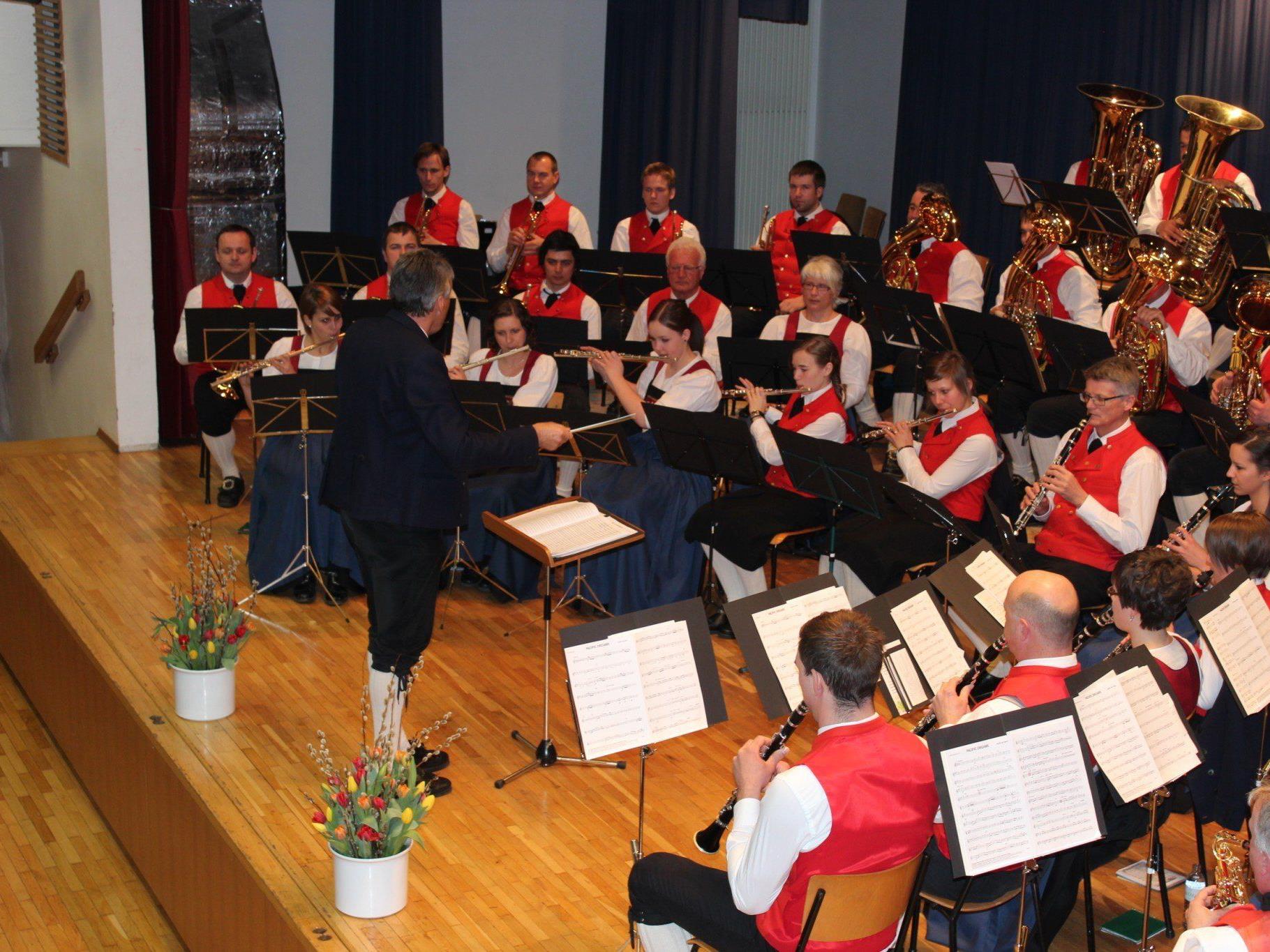 Osterkonzert des MV Cäcilia Schoppernau mit abwechslungsreichem Programm.