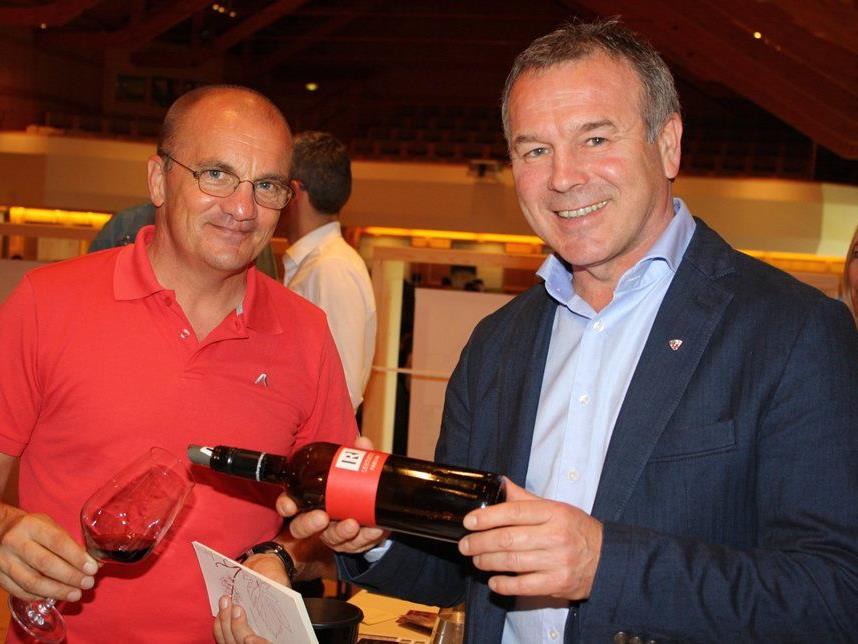 Eine Auslese an köstlichen Tropfen gab es bei der Weinmesse zu verkosten. Eine Auslese an köstlichen Tropfen gab es bei der Weinmesse zu verkosten.