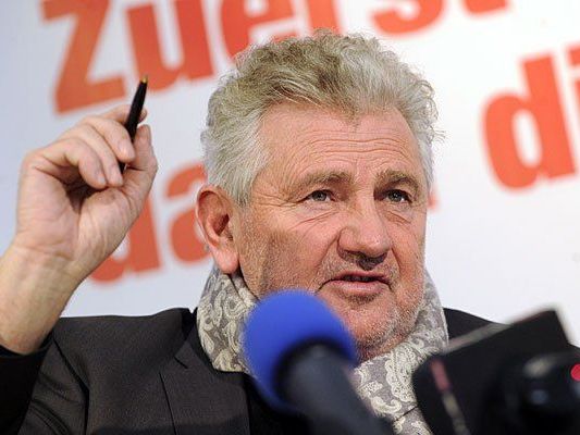 Mölzer ist nach vielfachem Wunsch zurückgetreten - die SPÖ witter dahinter Kalkül Mölzer ist nach vielfachem Wunsch zurückgetreten - die SPÖ witter dahinter Kalkül