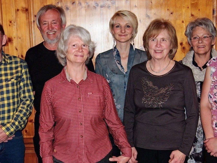 Der neugewählte Vorstand. Der neugewählte Vorstand.