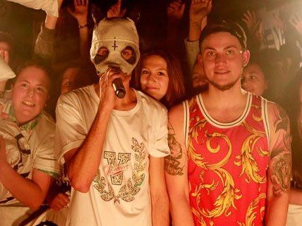 CRO gab am Samstag ein exklusives Minikonzert in Wien. CRO gab am Samstag ein exklusives Minikonzert in Wien.