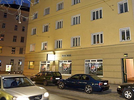 Bombenfund in Wohnhaus in der Erdbergstraße. Bombenfund in Wohnhaus in der Erdbergstraße.