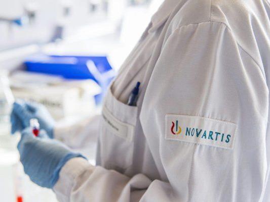 Der Pharmariese Novartis kündigt einen Konzernumbau an.