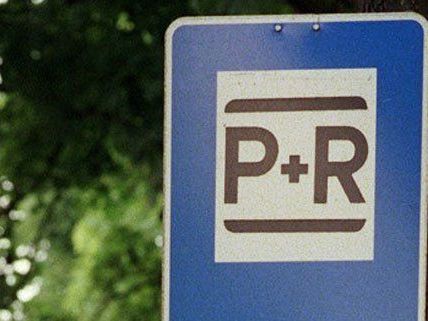 In Niederösterreich sind zahlreiche neue Parkanlagen geschaffen worden. In Niederösterreich sind zahlreiche neue Parkanlagen geschaffen worden.