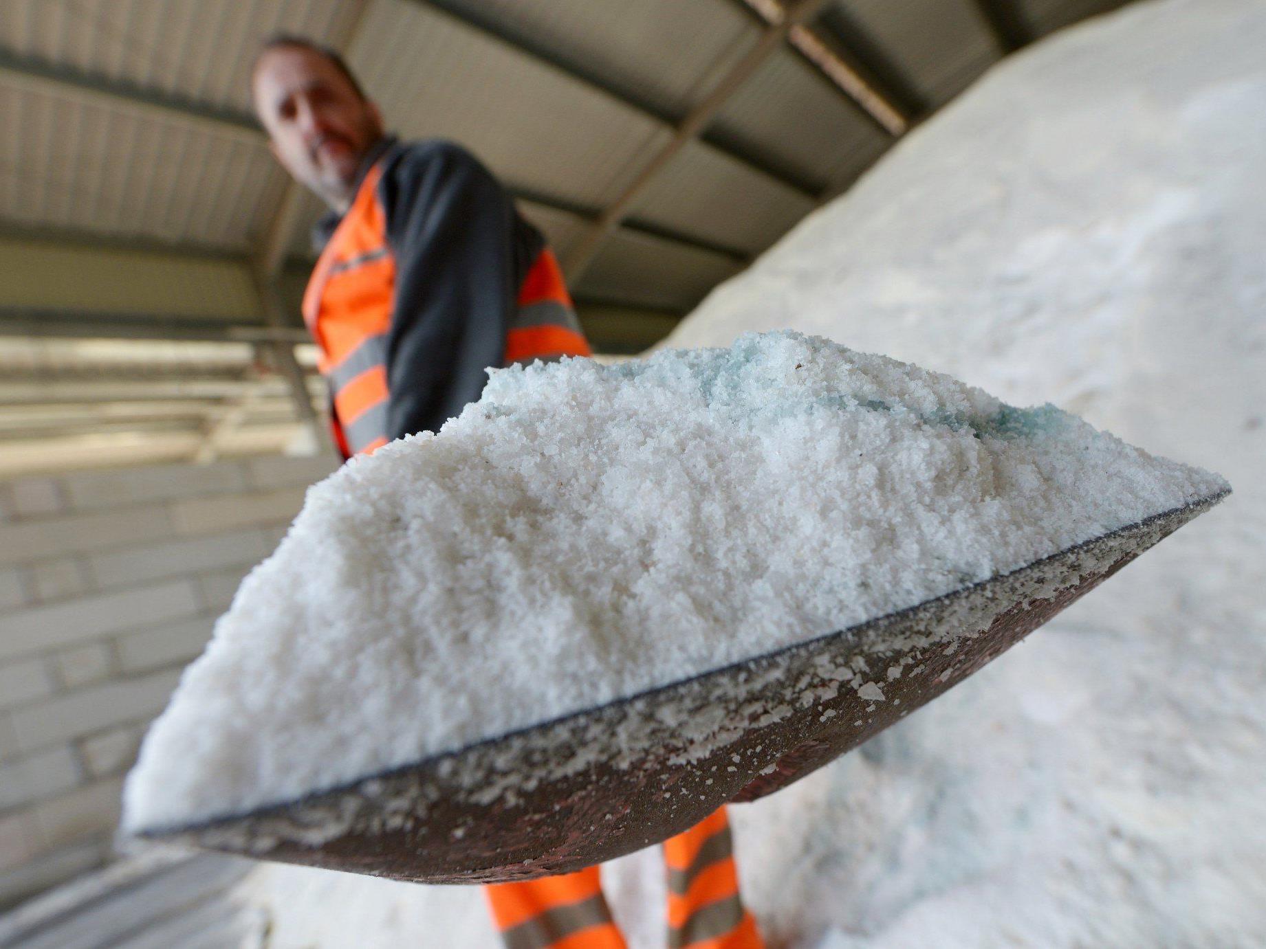 Milder Winter: Vorarlberg erspart sich tausende Tonnen Streusalz und Kosten für Schneeräumung