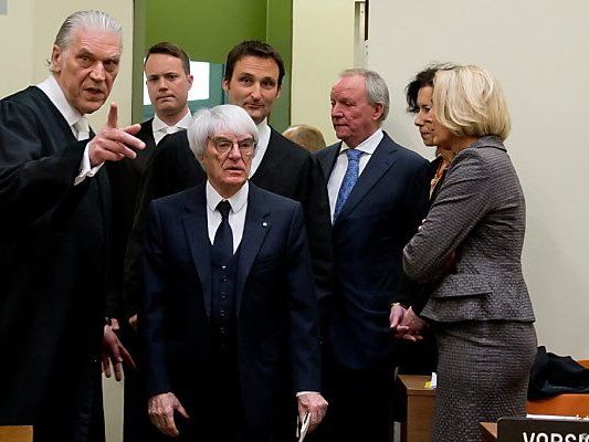 Ecclestone soll Bestechungsgeld gezahlt haben Ecclestone soll Bestechungsgeld gezahlt haben