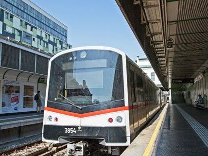 Wiener U4 unterbrochen - Ersatzbusse zwischen Hütteldorf und Hietzing Wiener U4 unterbrochen - Ersatzbusse zwischen Hütteldorf und Hietzing