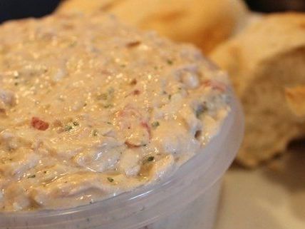 Rezept für die schnelle Küche: Jägerwecken-Thunfisch-Aufstrich Rezept für die schnelle Küche: Jägerwecken-Thunfisch-Aufstrich