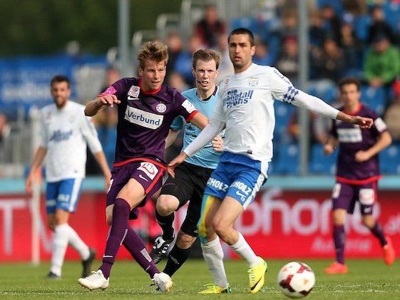 Tomas Jun (l./Austria) gegen Ione Agoney Jimenez Cabrera (r./Grödig) Tomas Jun (l./Austria) gegen Ione Agoney Jimenez Cabrera (r./Grödig)
