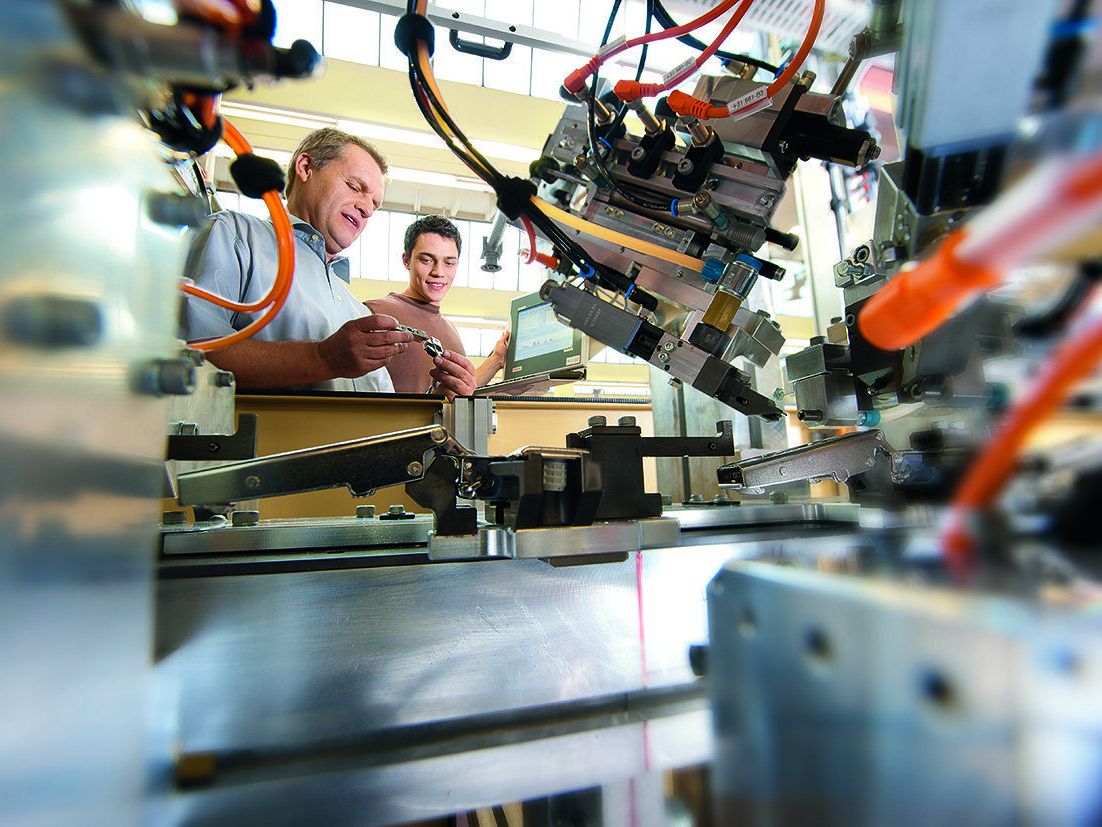 Baubeginn 2015 - neues Werk auf 40.680 Quadratmetern gegenüber Werk 7 in Dornbirn-Wallenmahd. Baubeginn 2015 - neues Werk auf 40.680 Quadratmetern gegenüber Werk 7 in Dornbirn-Wallenmahd.