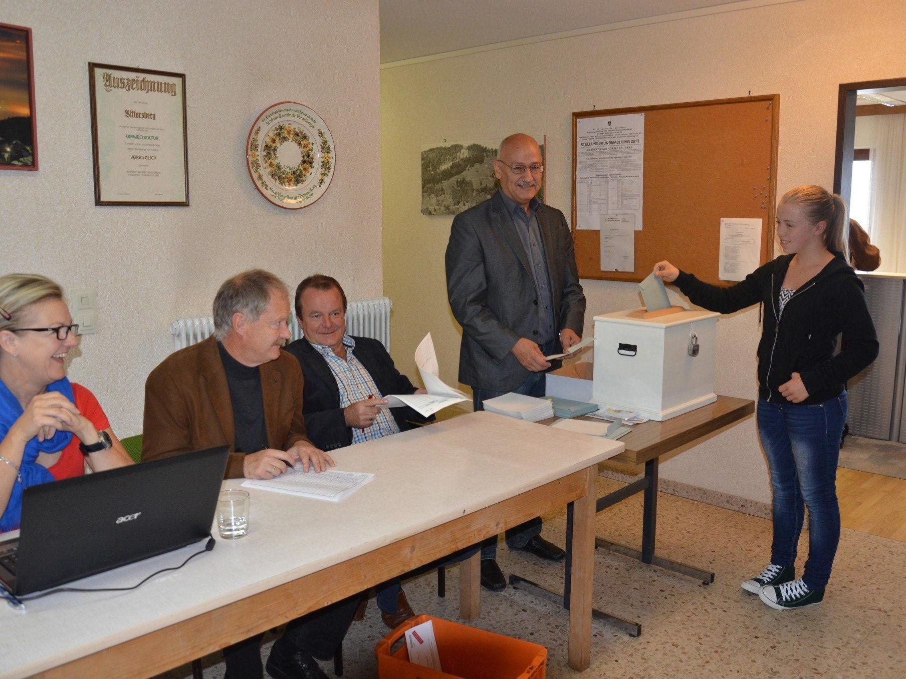 Relativ zufrieden mit der Wahlbeteiligung war man in Viktorsberg