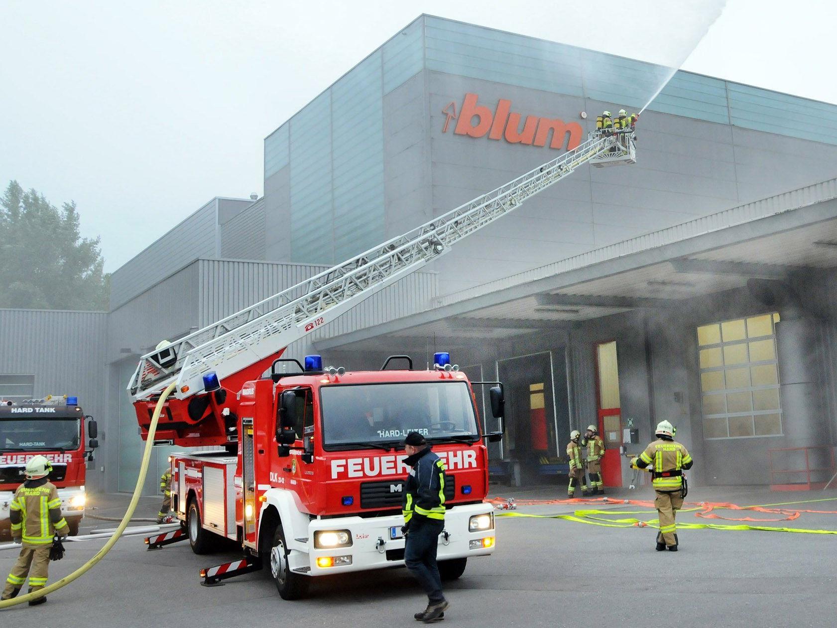 Übungsannahme war ein Feuer im Blum-Werk 6 in Gaißau.
