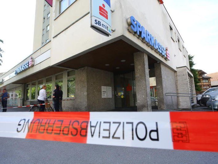 Serienbankräuber hat erneut zugeschlagen. Serienbankräuber hat erneut zugeschlagen.