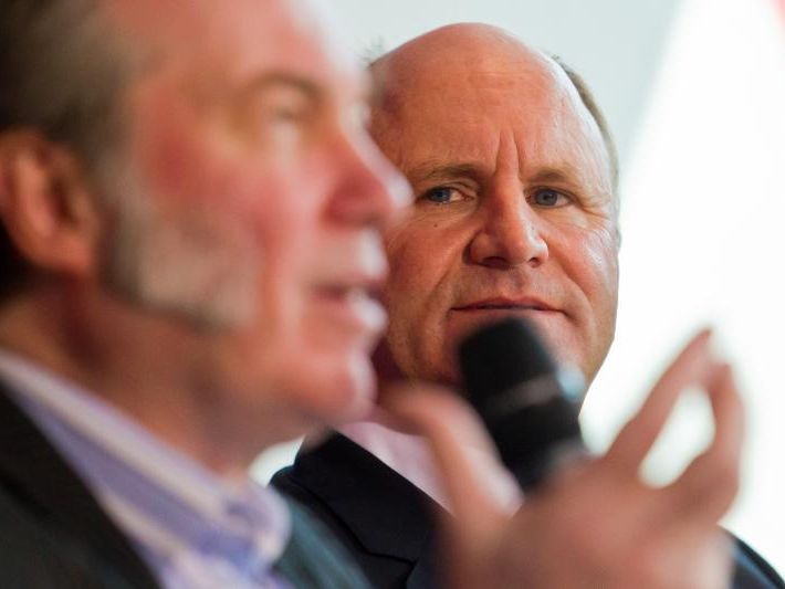 Intendant David Pountey und Präsident Hans-Peter Metzler stehen vor einer erfolgreichen Saison, aber vor schwierigen Verhandlungen. Intendant David Pountey und Präsident Hans-Peter Metzler stehen vor einer erfolgreichen Saison, aber vor schwierigen Verhandlungen.