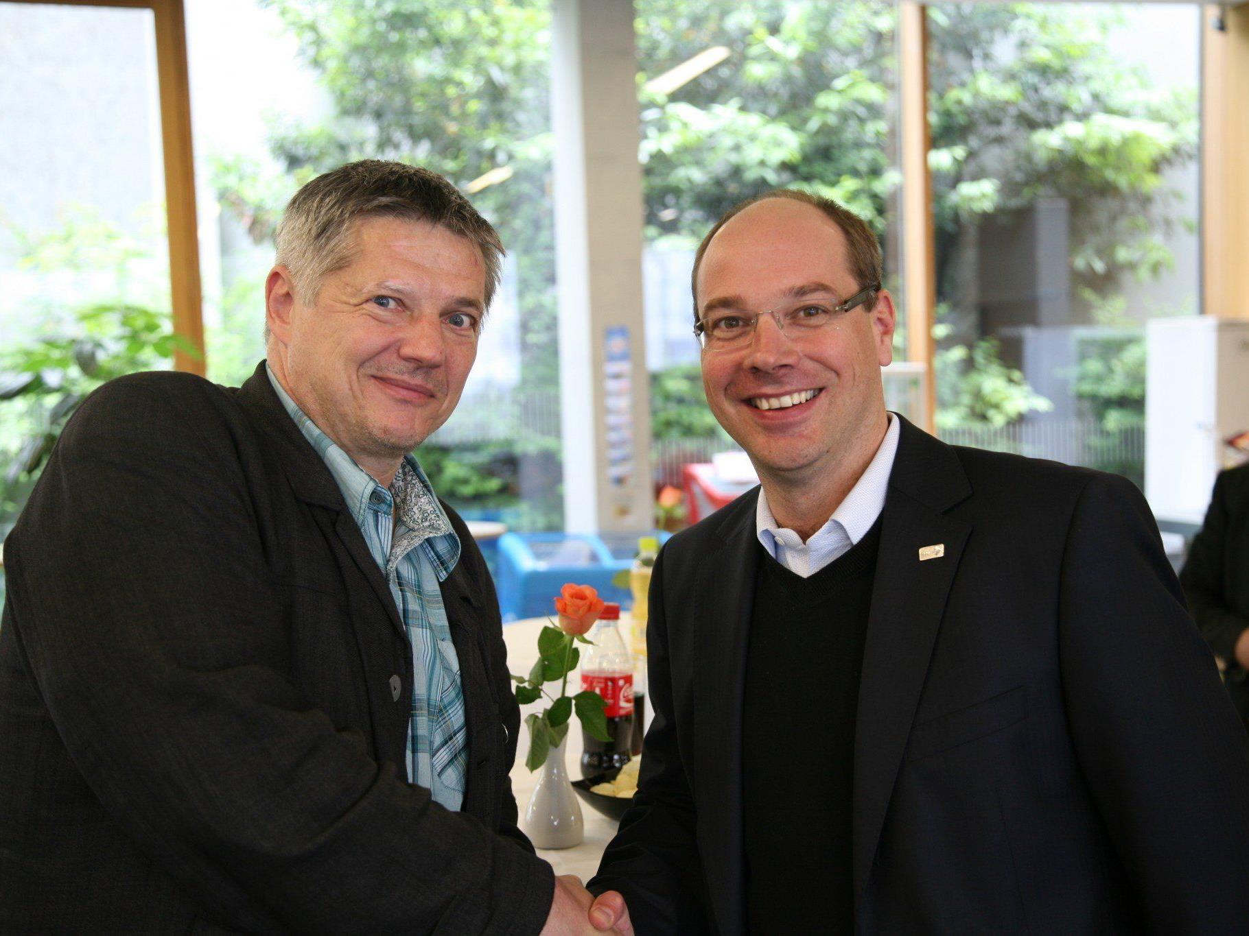 Rektor Dr. Oskar Müller (links) mit Geschäftsführer Mag. Stefan Fitz-Rankl.
