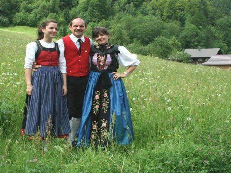 Frühschoppen "Tag der Tracht" der Trachtengruppe Silbertal. Frühschoppen "Tag der Tracht" der Trachtengruppe Silbertal.