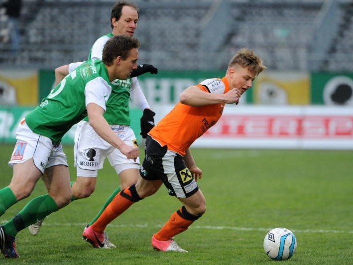 Der ehemalige FC Lustenau Spieler Julian Rupp wechselt zum FC Höchst. Der ehemalige FC Lustenau Spieler Julian Rupp wechselt zum FC Höchst.