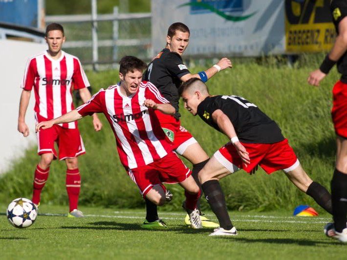 Viktoria Bregenz gewinnt gegen Mäder mit 3:2. Viktoria Bregenz gewinnt gegen Mäder mit 3:2.