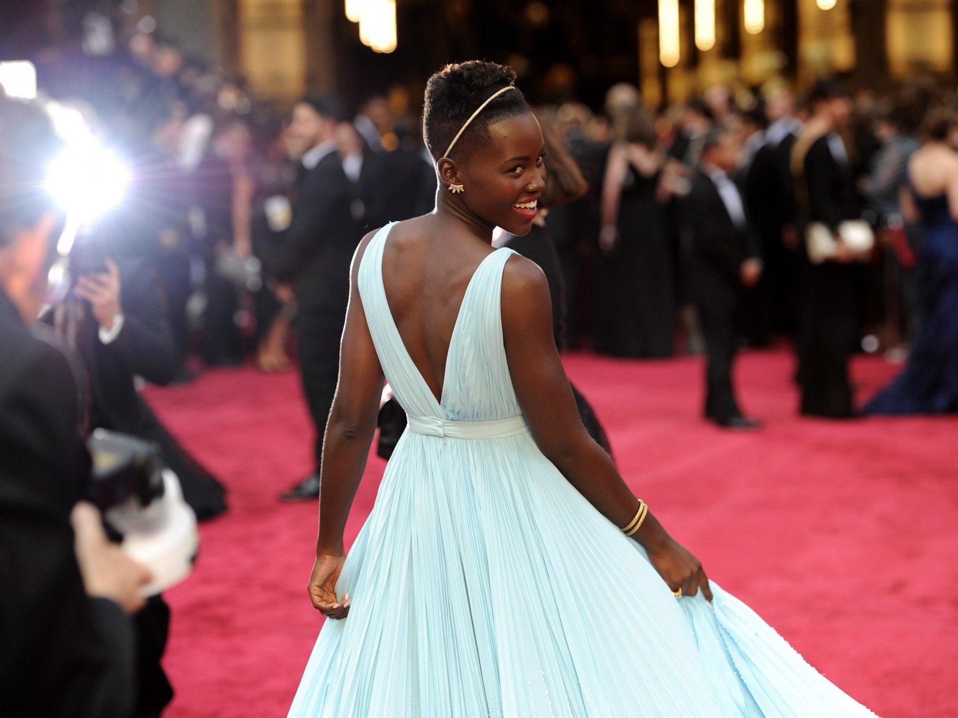 Lupita Nyong'o wird bei Star Wars - Episode VII mitspielen. Lupita Nyong'o wird bei Star Wars - Episode VII mitspielen.