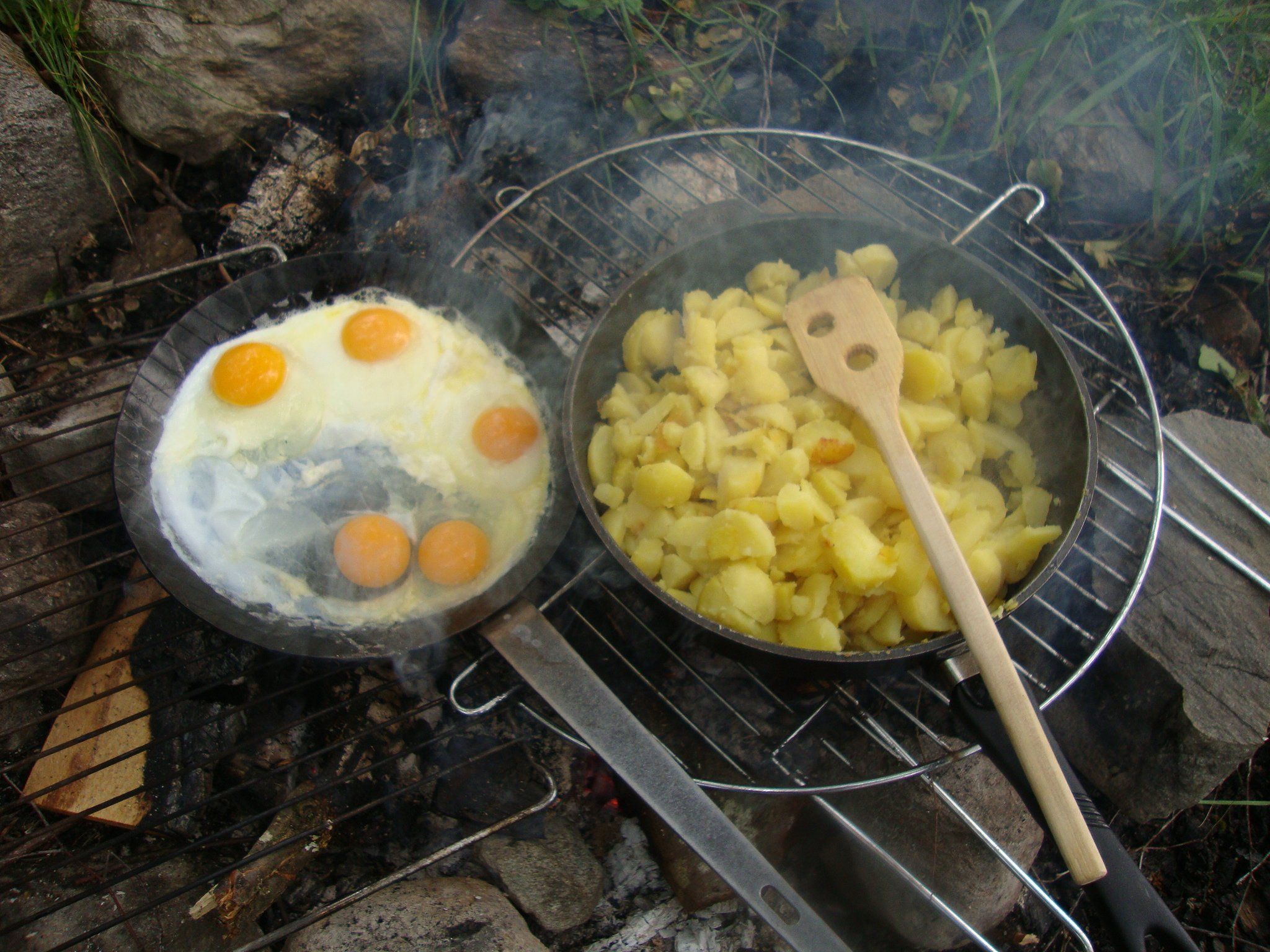  Waldküche der „Bärger Waldzwärgle“