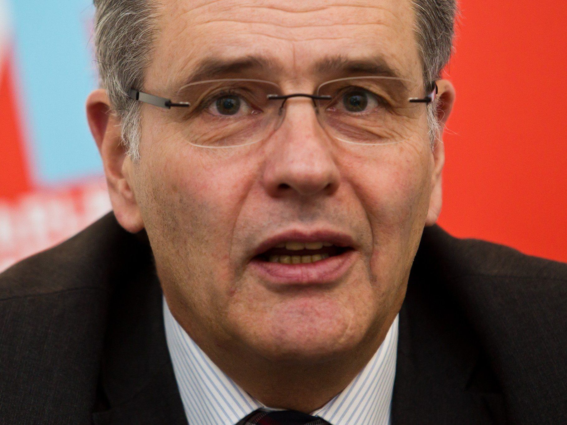 Edgar Mayer: "Sind wir noch die Volkspartei oder eine Vermögendenpartei?" Edgar Mayer: "Sind wir noch die Volkspartei oder eine Vermögendenpartei?"