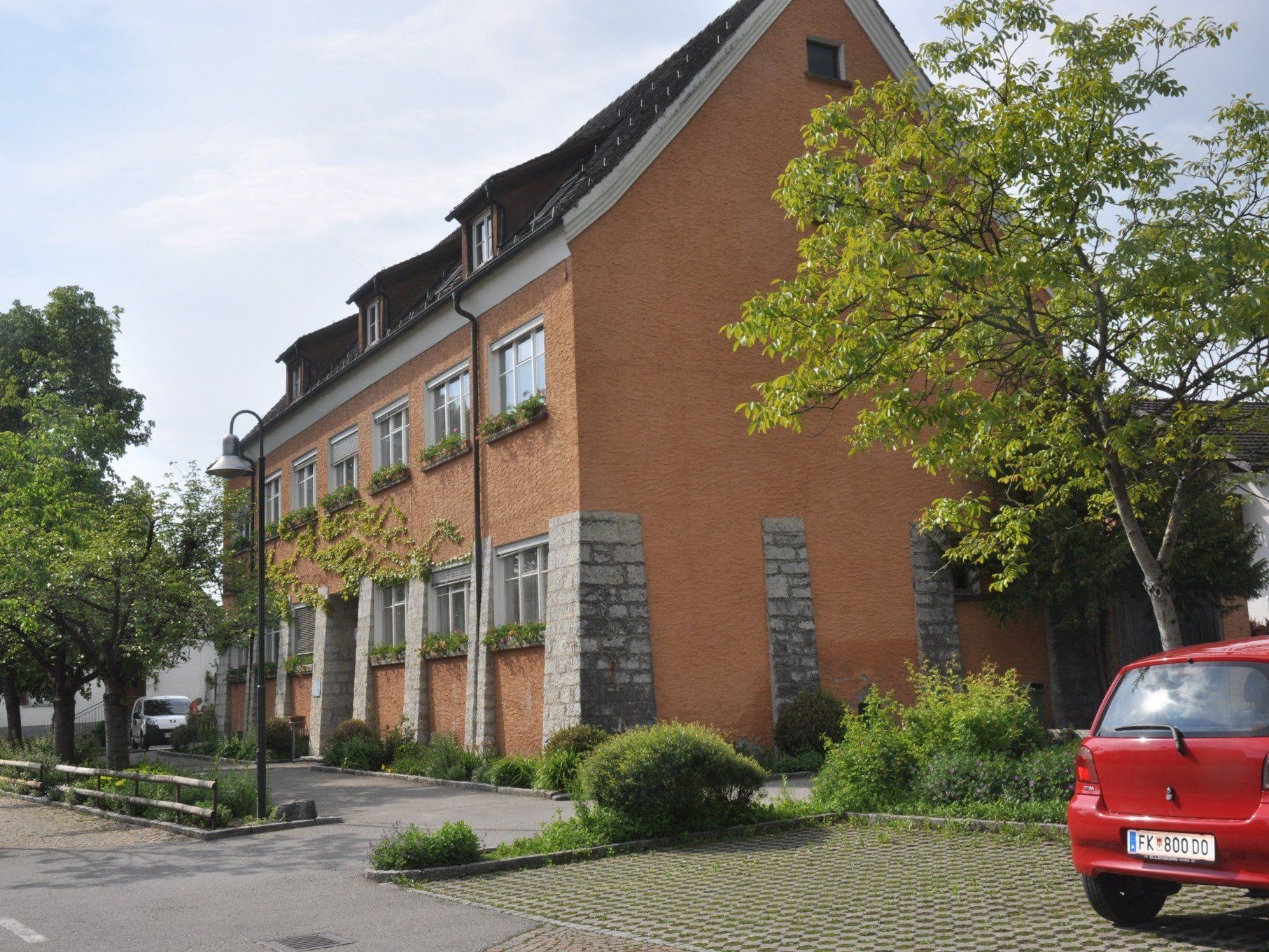 Das nächste Großprojekt, die Sanierung des Zwischenwässler Gemeindeamtes steht an. Das nächste Großprojekt, die Sanierung des Zwischenwässler Gemeindeamtes steht an.