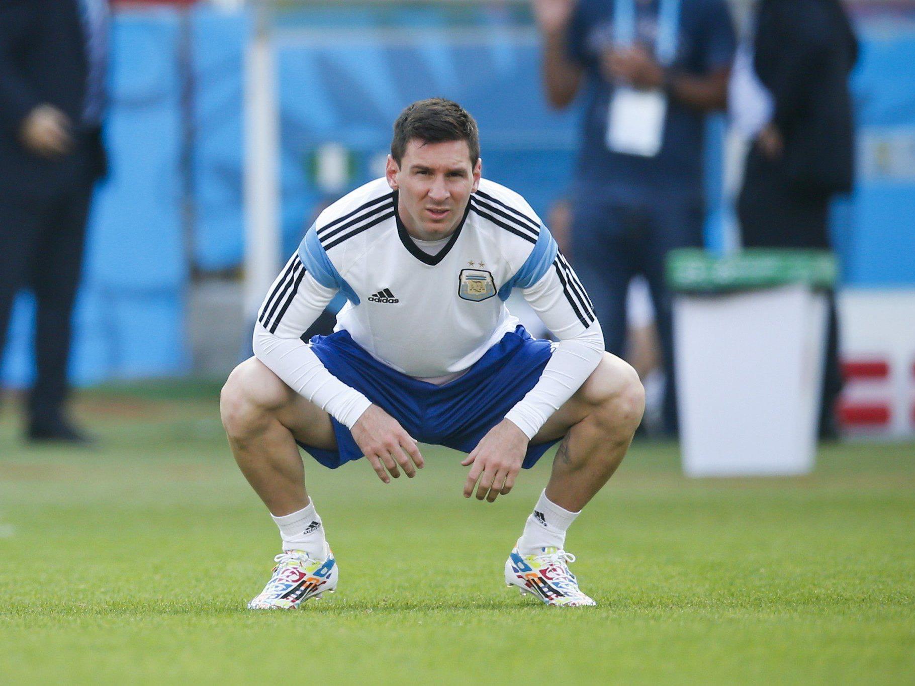 Lionel Messi wartet noch darauf mit seinen Argentiniern bei der WM richtig zu glänzen.