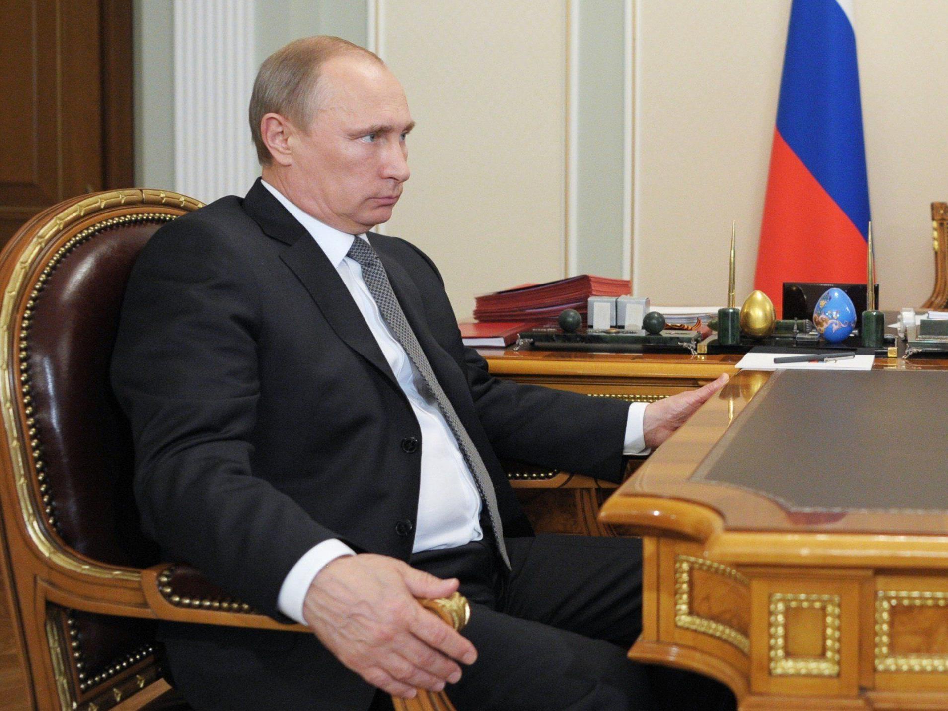Kontakt der beiden Präsidenten nach Tod von zwei russischen Reportern in Ostukraine.
