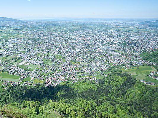 In Vorarlberg passen viele Standortfaktoren, es gibt aber auch noch Aufgaben für die Politik: Die Wirtschaft ist im Rheintal besonders leistungsfähig.