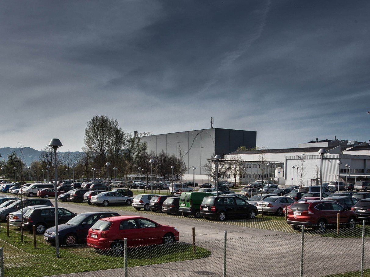 Umbenennung in Zumtobel Group AG geplant. Umbenennung in Zumtobel Group AG geplant.