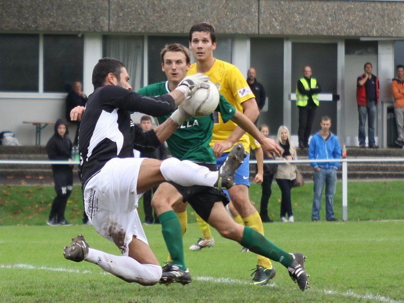 DSV-Standardgoalie Gökhan Hacisalihoglu fehlt im Heimspiel gegen Meiningen. DSV-Standardgoalie Gökhan Hacisalihoglu fehlt im Heimspiel gegen Meiningen.