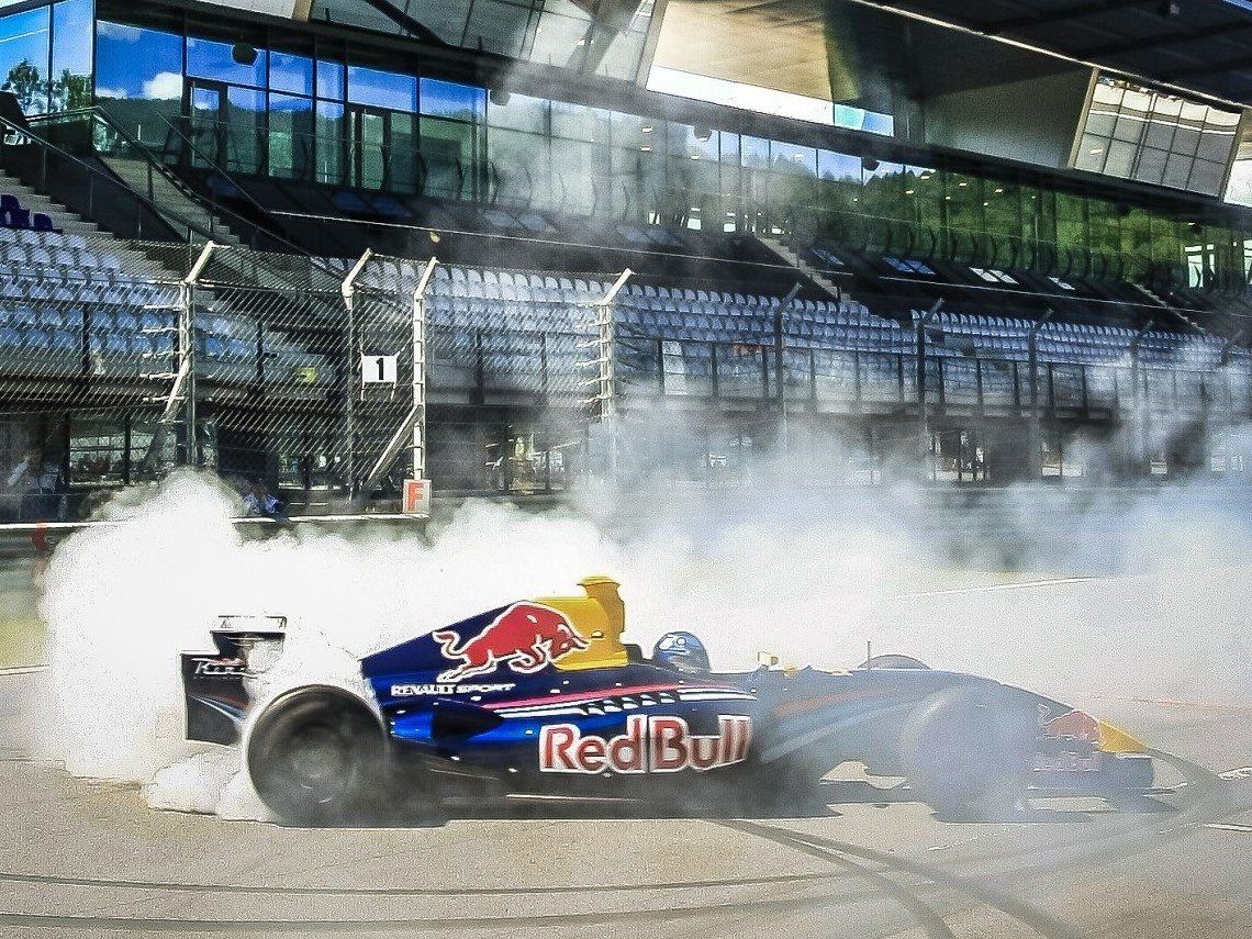 Red Bull hofft nach Kanada-Coup auf Überraschung. Red Bull hofft nach Kanada-Coup auf Überraschung.