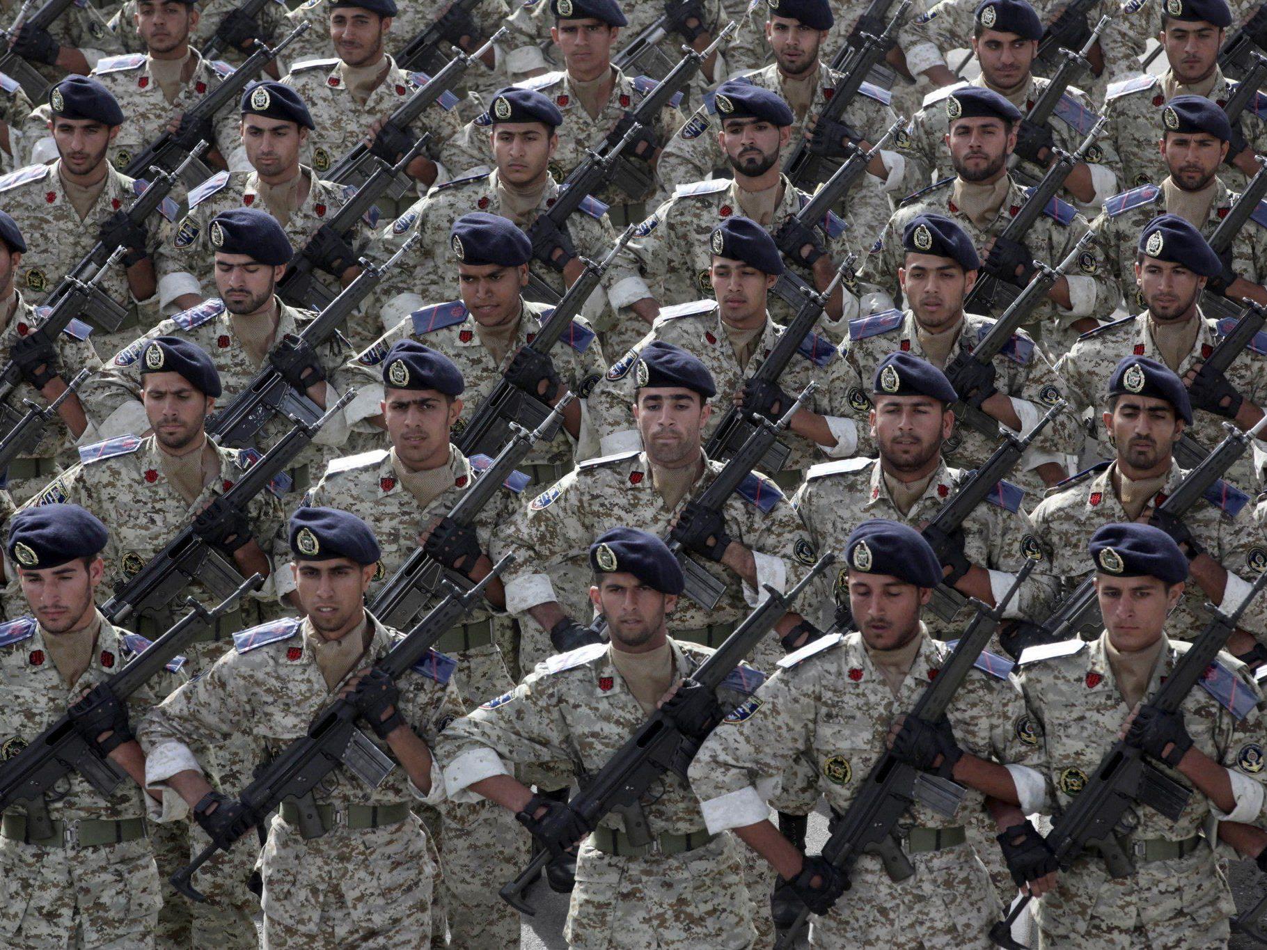 Der Iran versetzt seine Truppen an der Grenze zum Irak in Bereitschaft.