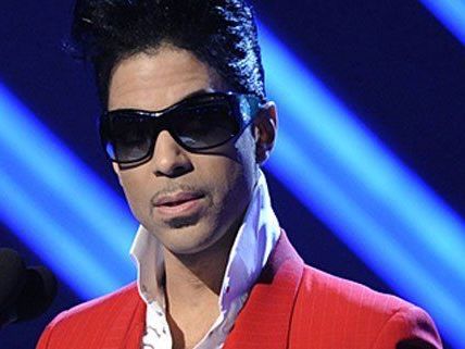 Schon ab dem Vormittag kann man die Prince-Tickets in der Stadthalle holen Schon ab dem Vormittag kann man die Prince-Tickets in der Stadthalle holen