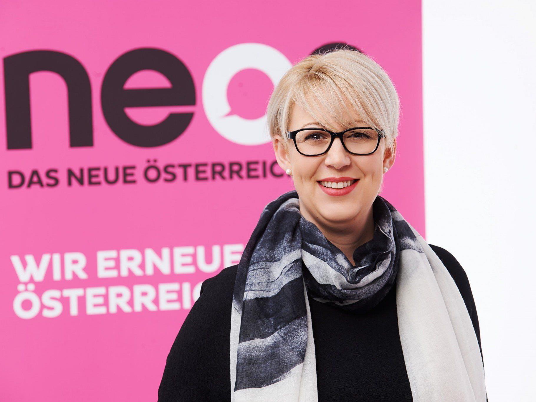 Sabine Scheffknecht einzige Frau an Spitze einer Partei für LT-Wahl am 21. September