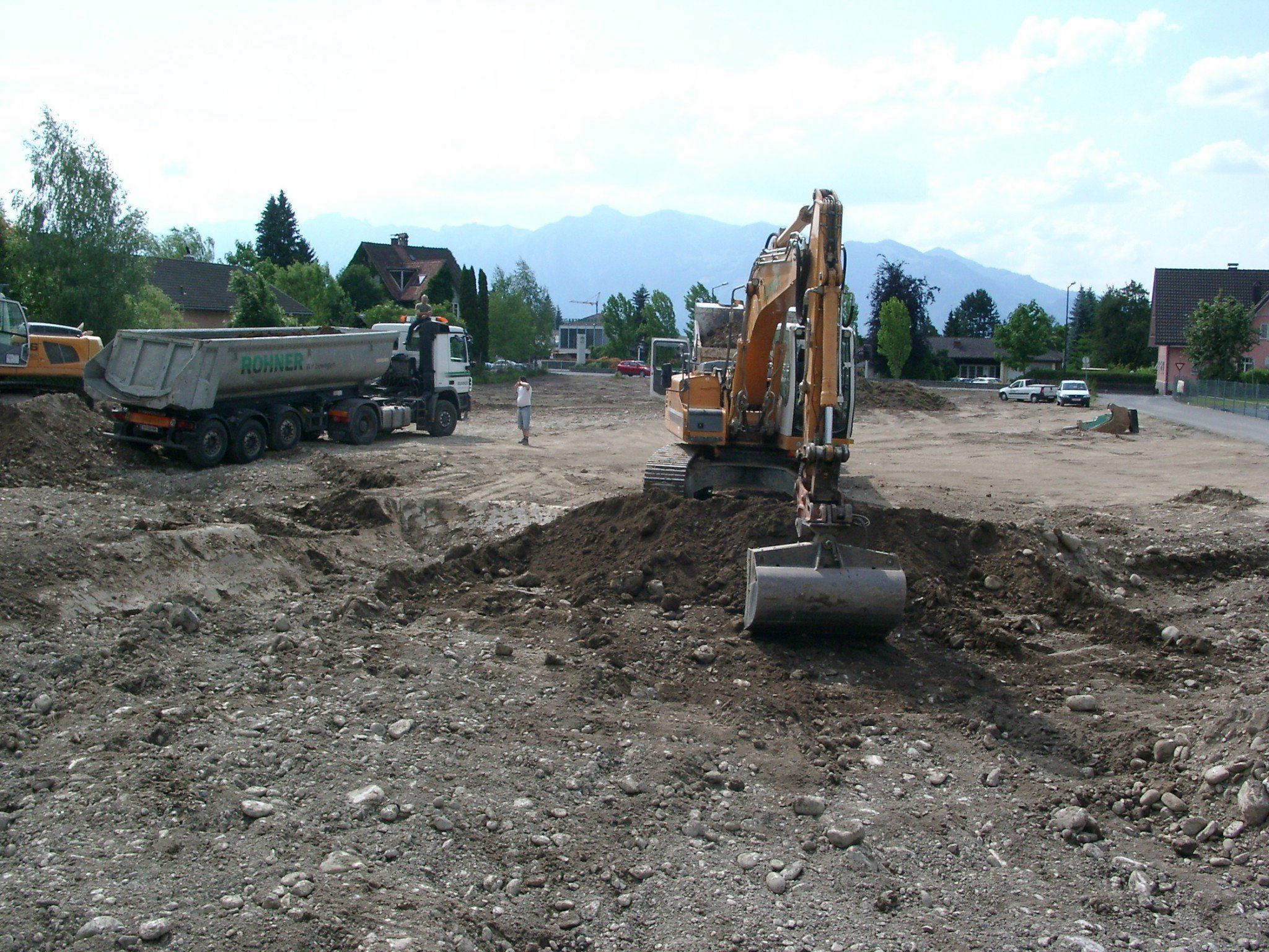 Die Aushubarbeiten für den neuen Sutterlüty-Markt in der Stiegstraße sind voll im Gange. Die Aushubarbeiten für den neuen Sutterlüty-Markt in der Stiegstraße sind voll im Gange.