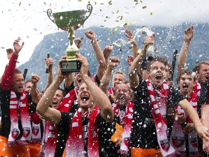 Regionalliga West wir kommen sang Vorarlbergligameister FC Bizau nach dem zweiten Triumph innert drei Jahren.