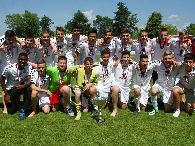 FC Dornbirn U-16-Mannschaft kürte sich mit einem 4:2-Sieg gegen Bregenz zum neuen Landesmeister.